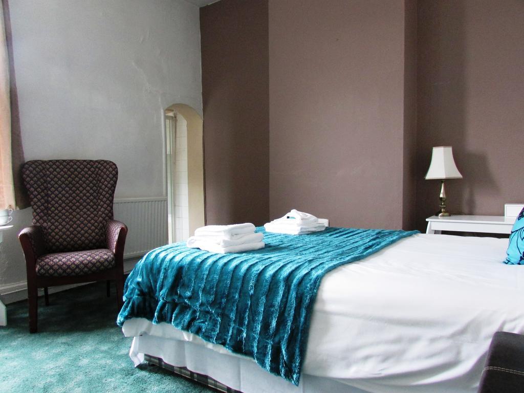 Amber Guesthouse 더비 객실 사진