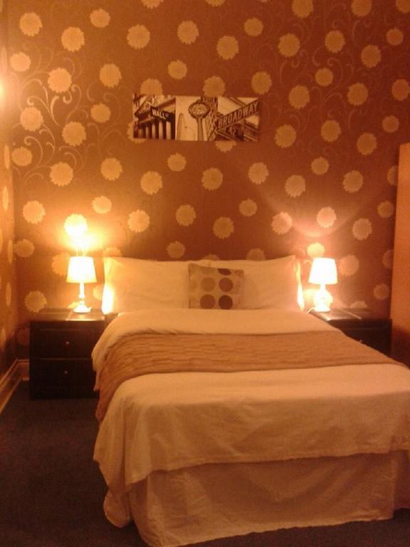 Amber Guesthouse 더비 객실 사진