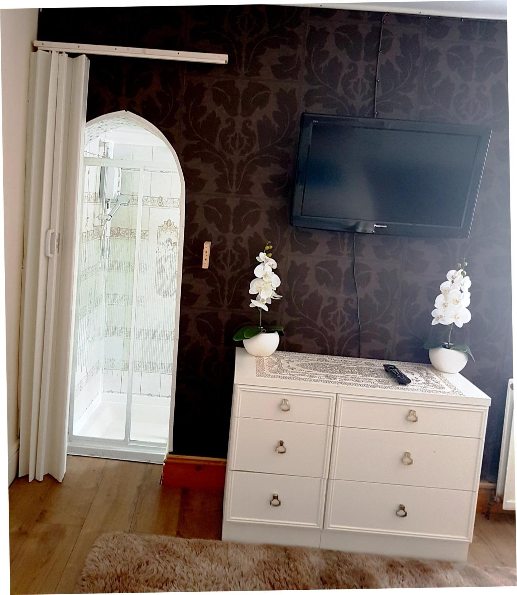 Amber Guesthouse 더비 외부 사진